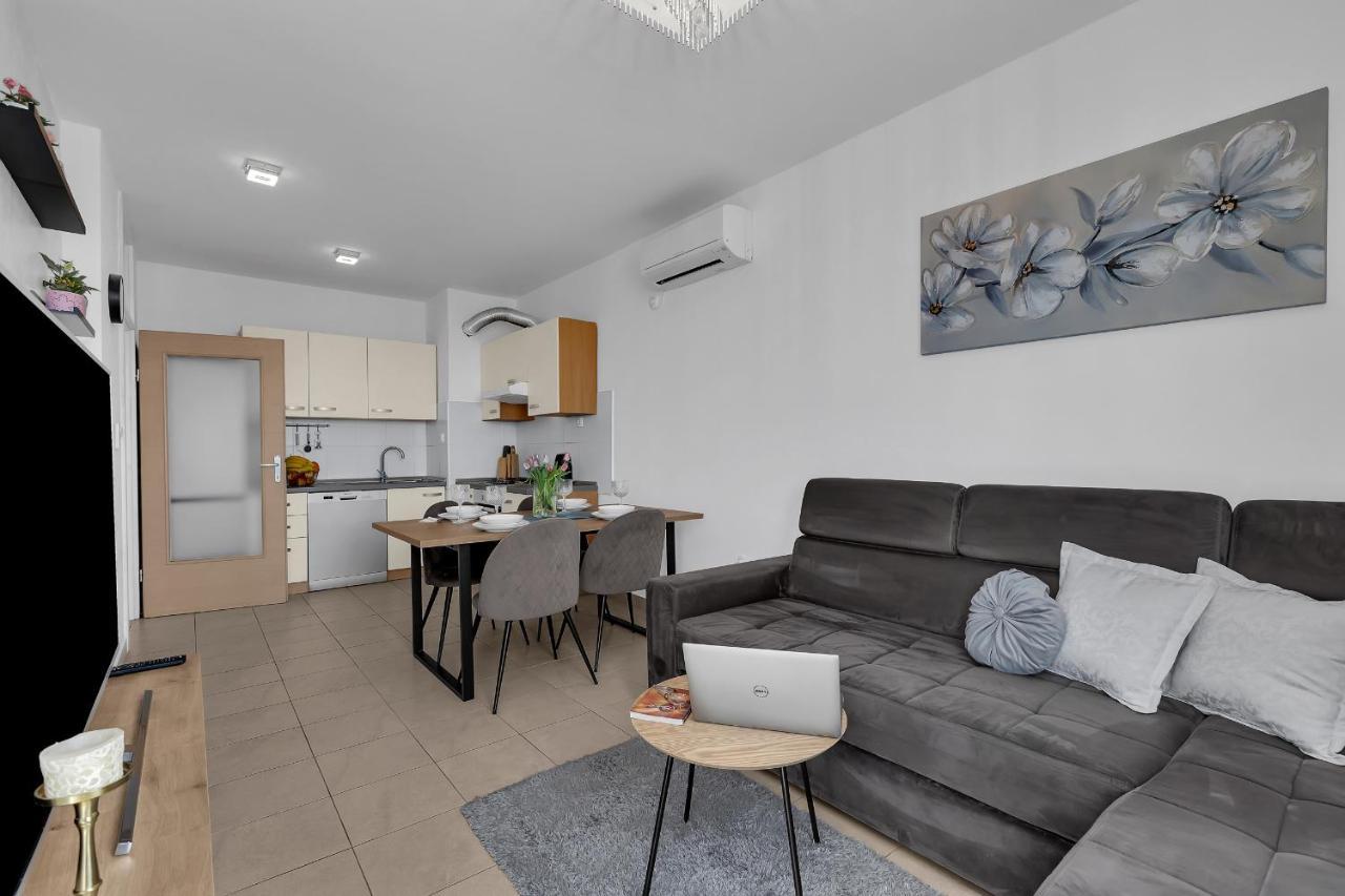 Apartman Magnolia Makarska Eksteriør bilde